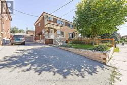63 HAVERSON BOULEVARD Toronto, ON M6M 3J8