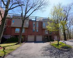 27 - 1250 MARLBOROUGH COURT Oakville, ON L6H 2W7