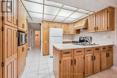 42 Trailview Drive, Kitchener, ON - Indoor Photo Showing Kitchen With Double Sink