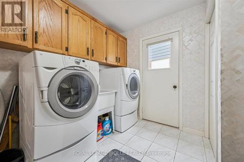 42 Trailview Drive, Kitchener, ON - Indoor Photo Showing Laundry Room