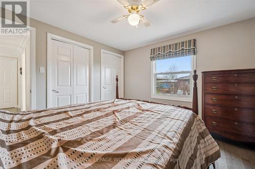 42 Trailview Drive, Kitchener, ON - Indoor Photo Showing Bedroom