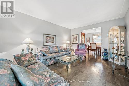 42 Trailview Drive, Kitchener, ON - Indoor Photo Showing Living Room