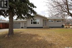 1101 Oak AVENUE  Moosomin, SK S0G 3N0