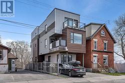 99A & 99B CONCORD STREET N  Ottawa, ON K1S 0Y7