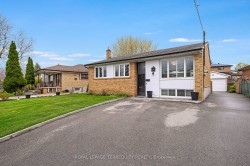 136 Strathburn Boulevard Toronto, ON M9M 2L1