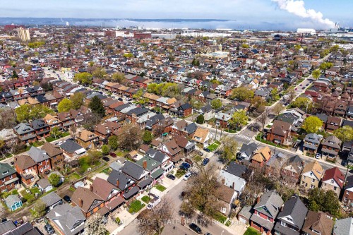 11 Barnesdale Avenue N, Hamilton, ON - Outdoor With View
