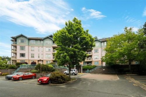 306-799 Blackberry Rd  Saanich, BC V8X 5J3