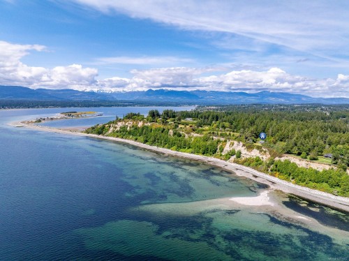 965 Balmoral Rd, Comox, BC 