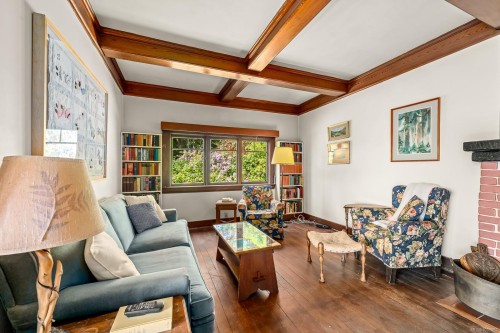 965 Balmoral Rd, Comox, BC 