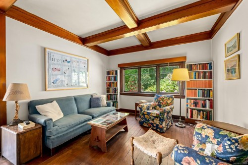 965 Balmoral Rd, Comox, BC 