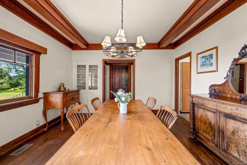 965 Balmoral Rd, Comox, BC 