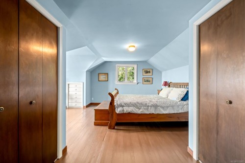 965 Balmoral Rd, Comox, BC 
