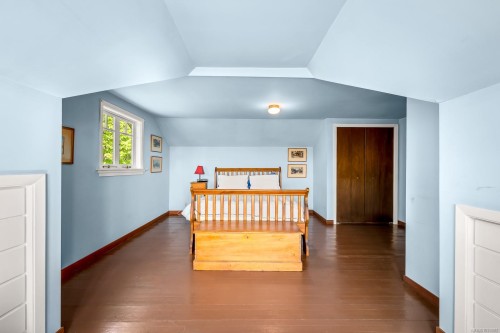 965 Balmoral Rd, Comox, BC 