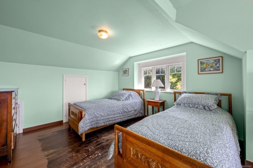 965 Balmoral Rd, Comox, BC 