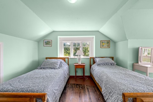 965 Balmoral Rd, Comox, BC 