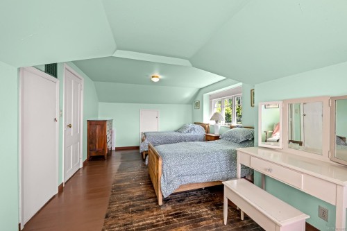 965 Balmoral Rd, Comox, BC 