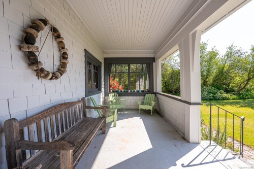 965 Balmoral Rd, Comox, BC 