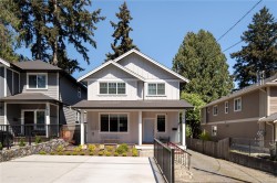 1040 Jenkins Ave Langford, BC V9B 2N7