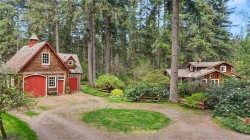 3856 Dohm Rd Black Creek, BC V9J 1E7