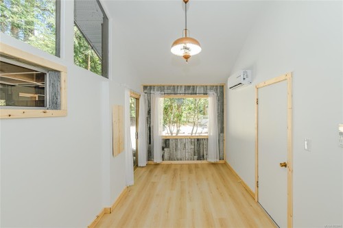 128 Sunset Dr, Salt Spring, BC 