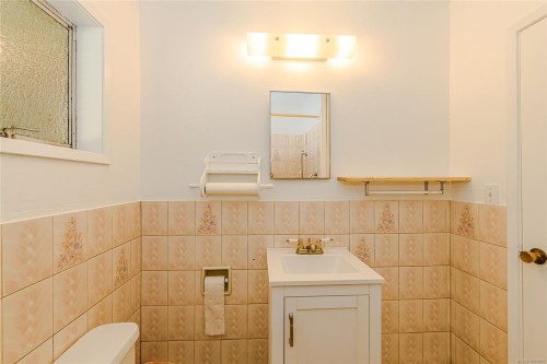 128 Sunset Dr, Salt Spring, BC 