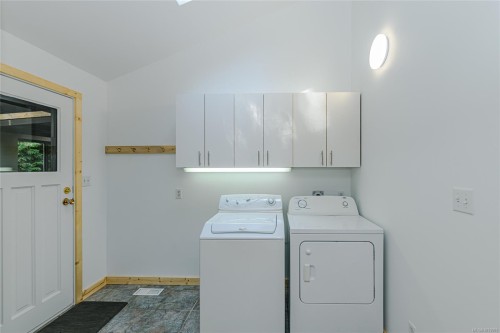 128 Sunset Dr, Salt Spring, BC 