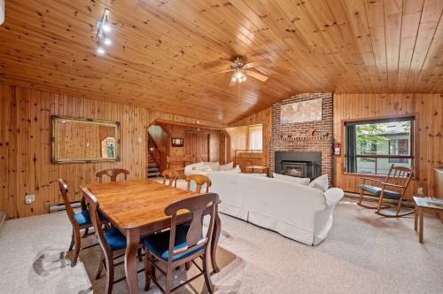 Vue d'ensemble - 3102 Ch. Des Lacs, Mont-Blanc, QC - Indoor With Fireplace