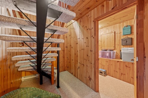 Escalier - 3102 Ch. Des Lacs, Mont-Blanc, QC - Indoor Photo Showing Other Room