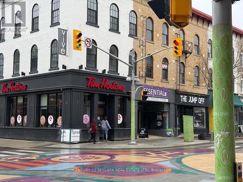 8 King Street E, Kitchener, ON 