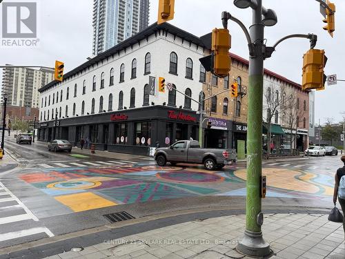 8 King Street E, Kitchener, ON 