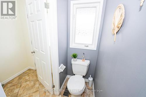 1465 Old Zeller Drive, Kitchener, ON - Indoor Photo Showing Bathroom