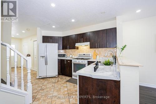 1465 Old Zeller Drive, Kitchener, ON - Indoor Photo Showing Kitchen