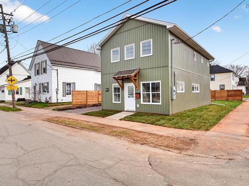 13 Cottage Street  Truro, NS B2N 2J9