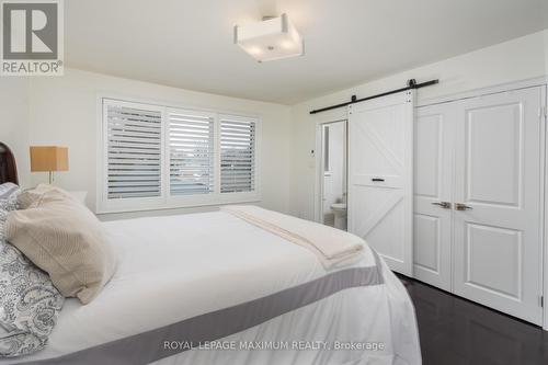 55 Ashmount Crescent, Toronto, ON - Indoor Photo Showing Bedroom