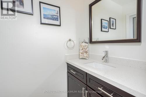 55 Ashmount Crescent, Toronto, ON - Indoor Photo Showing Bathroom