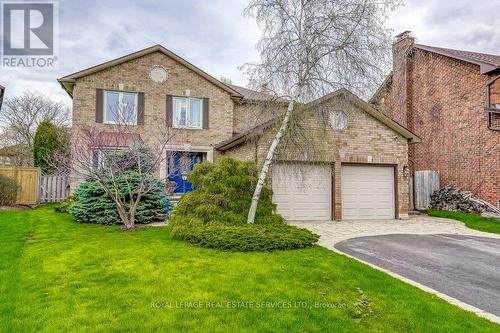 Warm and Welcoming, Newer windows&Doors! - 1279 Old English Lane, Oakville, ON - Outdoor
