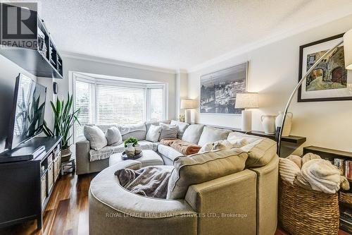 Bright large windows - 1279 Old English Lane, Oakville, ON - Indoor Photo Showing Living Room