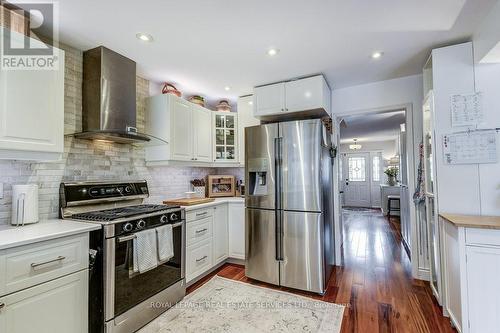 Stylish backsplash - 1279 Old English Lane, Oakville, ON - Indoor Photo Showing Kitchen