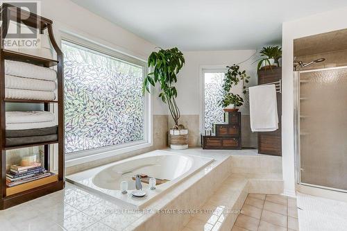 Soak all day - 1279 Old English Lane, Oakville, ON - Indoor Photo Showing Bathroom