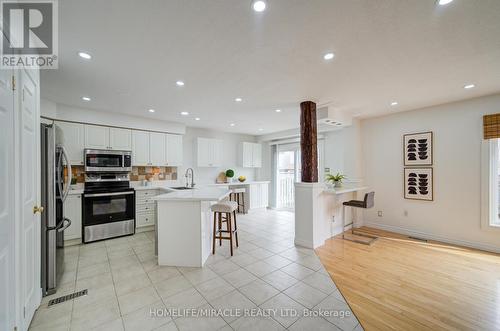 55 Mcfarlane Drive, Cambridge, ON - Indoor Photo Showing Kitchen
