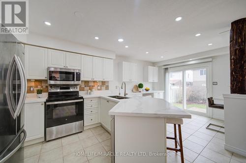 55 Mcfarlane Drive, Cambridge, ON - Indoor Photo Showing Kitchen With Double Sink With Upgraded Kitchen