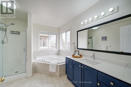 55 Mcfarlane Drive, Cambridge, ON - Indoor Photo Showing Bathroom