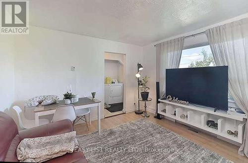777 BIRCHMOUNT ROAD , Toronto, Ontario M1K 1R7 2