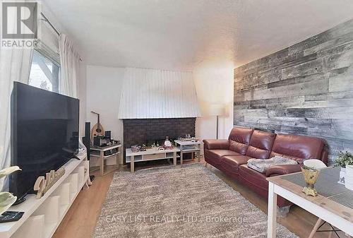 777 BIRCHMOUNT ROAD , Toronto, Ontario M1K 1R7 3