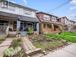 122 WOODFIELD ROAD Toronto, ON M4L 2W6
