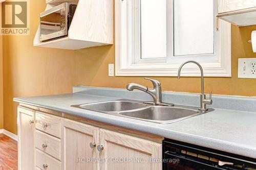 271 Resurrection Drive, Kitchener, ON - Indoor Photo Showing Kitchen With Double Sink