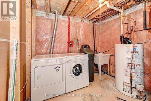 271 Resurrection Drive, Kitchener, ON - Indoor Photo Showing Laundry Room