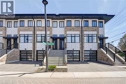 4 MUNAY Lane Ancaster, ON L9G 0H3