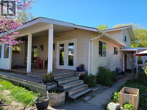 House - Covered Deck - 2626 Highway 3, Keremeos, BC 