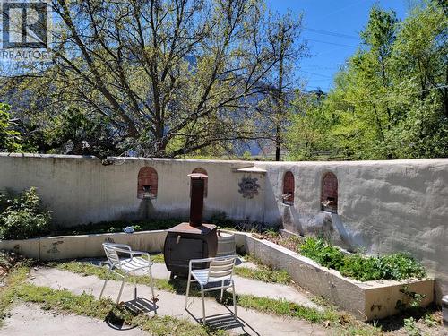 House - Fountain - 2626 Highway 3, Keremeos, BC 